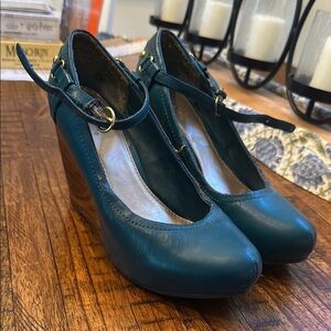Stylish Teal Wedge Heels